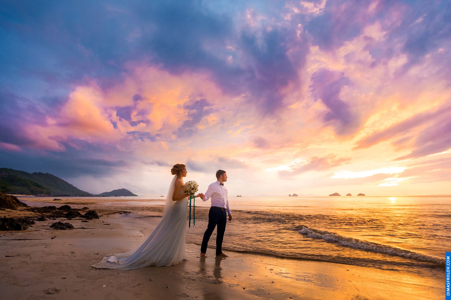 Elopement Photographer Portfolio . Favourite moments from a Lisbon-based photographer. . Photo Kostya-Diana-163-80d01e0f4f.