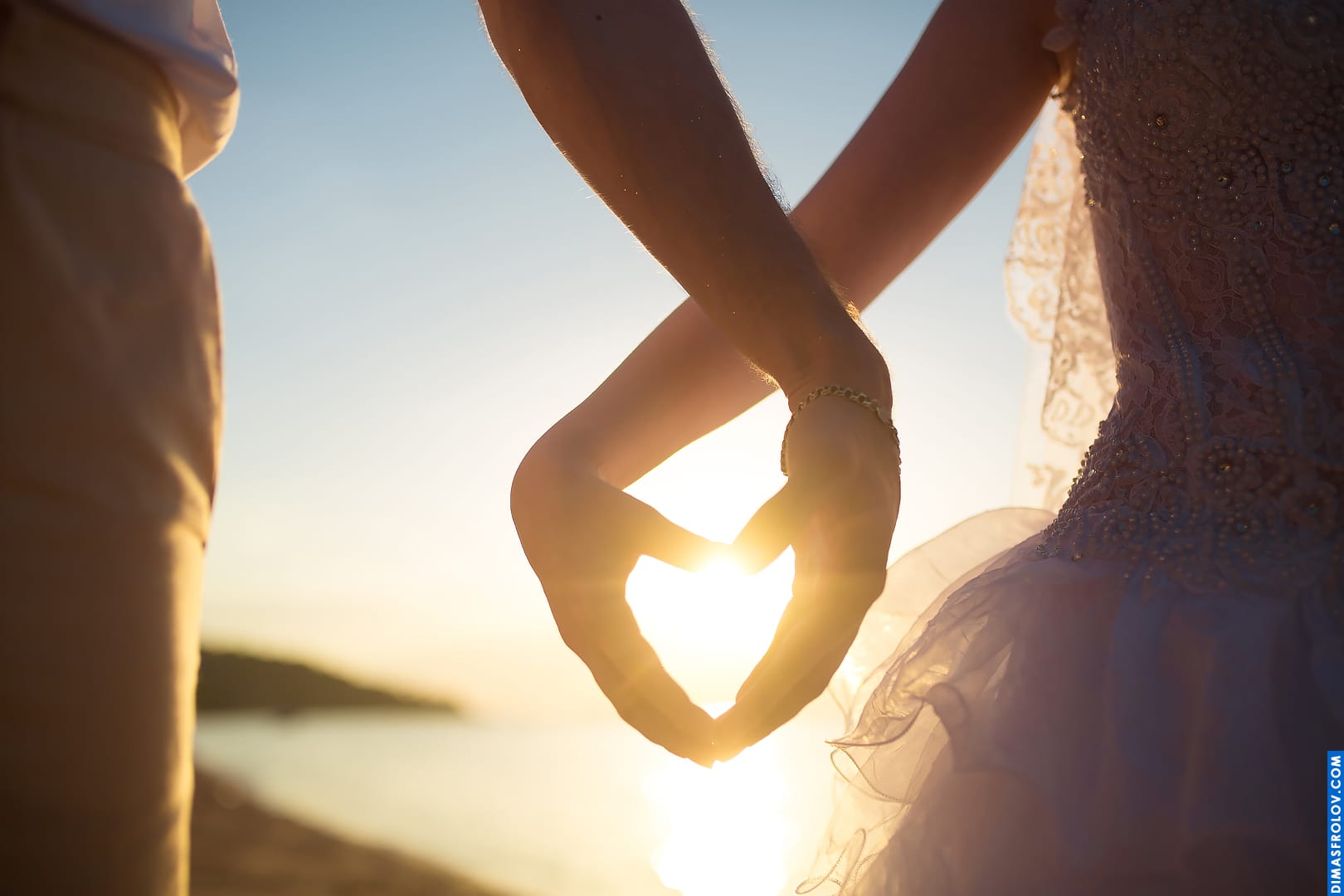Elopement Photographer Portfolio . Favourite moments from a Lisbon-based photographer. . Photo Photo-75-6839720491.