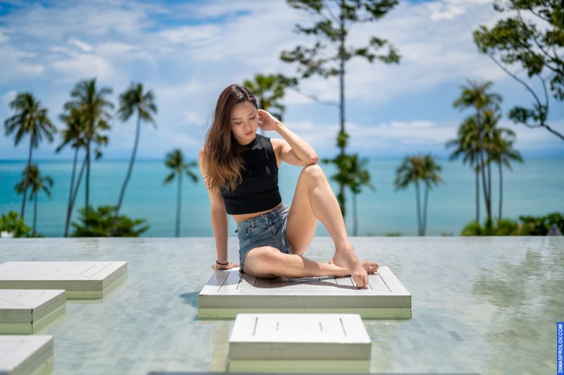 Isabelle. Full yoga photo shoots